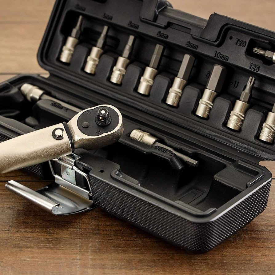 Amazon.com: Venzo 1/4 英吋(約1.4 公分)驅動單擊扭矩扳手組2-22